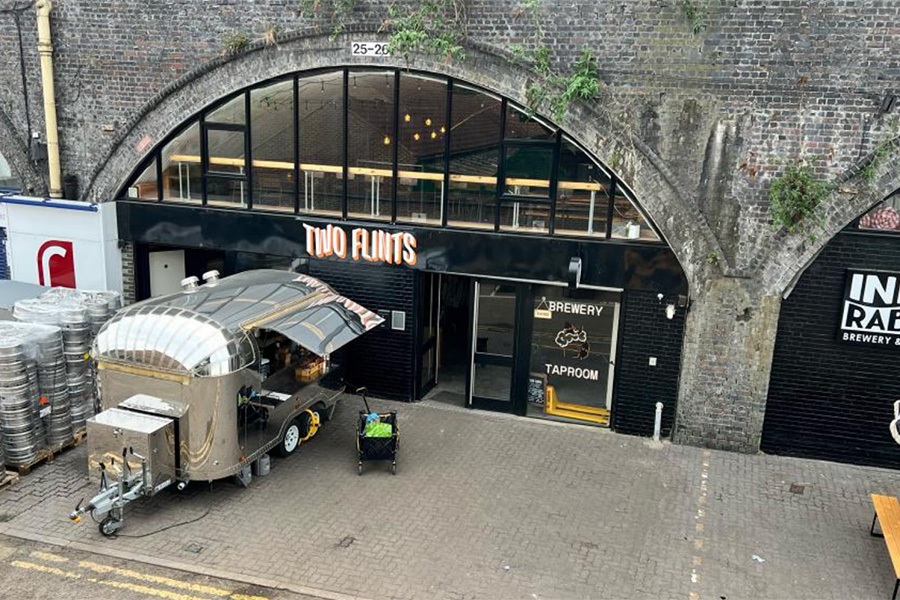 Two Flints Taproom, Windsor